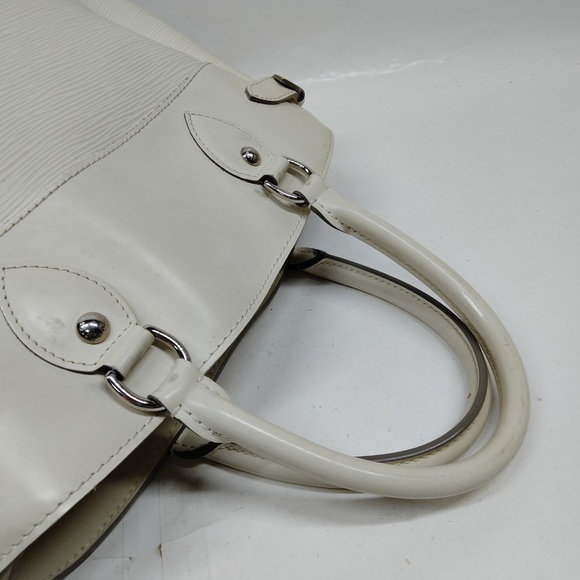 Louis Vuitton Tote Passi GM - Picture 4 of 9